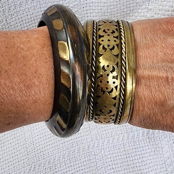 Vintage brass‎ bangle set - Picture 1 of 9
